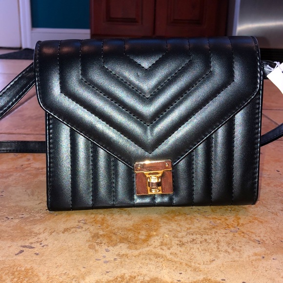 Black Faux Leather Pocketbook with Gold Twist Lock - Picture 2 of 5